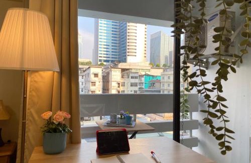 Thanon Phaya Thai Apartment | Patunam Building , Shopping , Airport Rail link