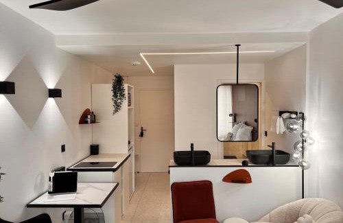 Saint-Etienne Apartment | PAUL - Confortable studio - design et raffiné