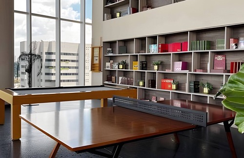 Financial District House | Pavilion 17H by Del Mar