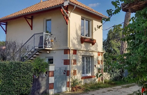 Andernos-les-Bains Cabin | Pavilion located on the Bétey beach in Andernos-les-Bains