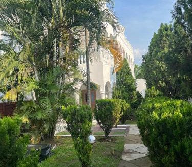Cuvette Hotel | Pavillon Gabriel