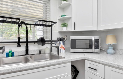 Pinellas Park House | Paws & Play Paradise - Private Pool - Pinellas Park - St. Petersburg, Florida