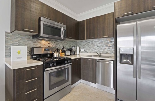 Washington Condo | PC314 - Pool View - Couple or Family with kids - 1BR