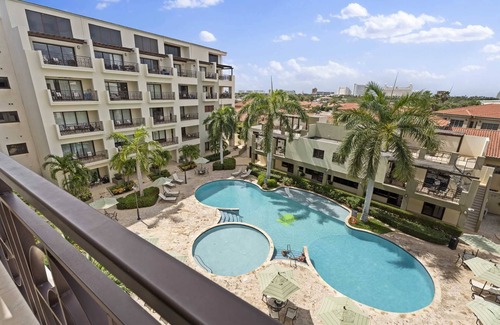 Washington Condo | PC406 - Pool View - 1 BR Perfect for a couple - Close to Palm Beach - 1BR