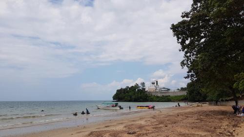 Tanjung Tanah Merah Apartment | PD Batu 9 Cocobay apartment with family