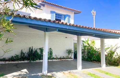 Jardim Virginia House | Pe na Areia Enseada a 1 Minuto a pé da Praia