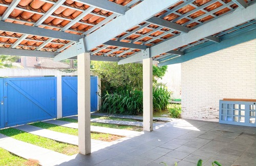 Jardim Virginia House | Pe na Areia Enseada a 1 Minuto a pé da Praia