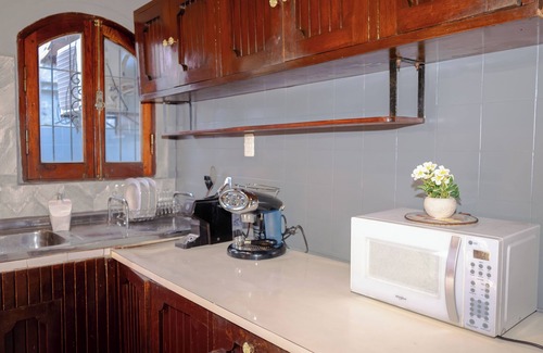 Asuncion House | Peace 5 minutes from Shopping del sol, bohemian and modern house.