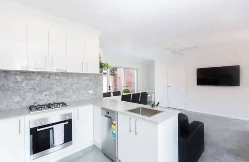 Wagga Wagga Apartment | Peace and tranquility in the heart of the CBD!