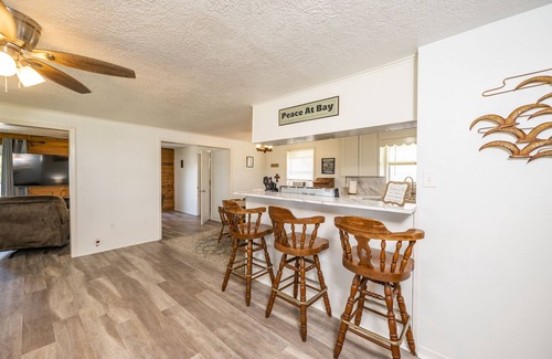 Cedar Lane House | "Peace At Bay" - Home on Caney Creek, Just Minutes to ICW, Gulf & Sargent Beach