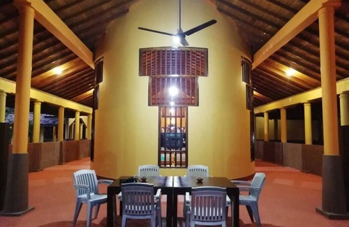 Negombo Villa | peace full place for family/20 mints from beach