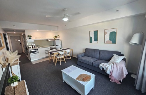Darwin City Centre Apartment | Peace of Paradise Ocean Views