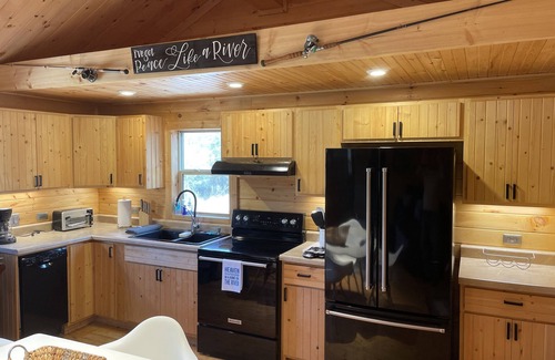 Crawfordville Cabin | Peace on the river. Wakulla springs nearby. Wakulla River adjoins property’.