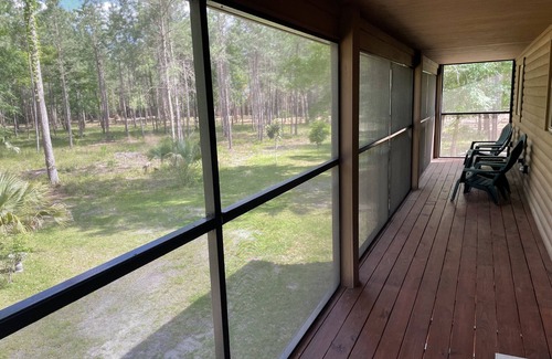 Crawfordville Cabin | Peace on the river. Wakulla springs nearby. Wakulla River adjoins property’.