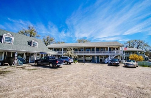 Block Island Condo | Peaceful 1BR Condo in Island Manor Resort
