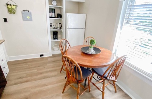 Shillington Apartment | Peaceful 2BR w/Zen Room