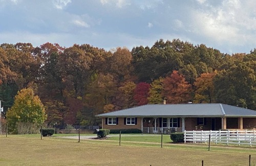New London Other | Peaceful 3 bedroom home with full basement on farm land
