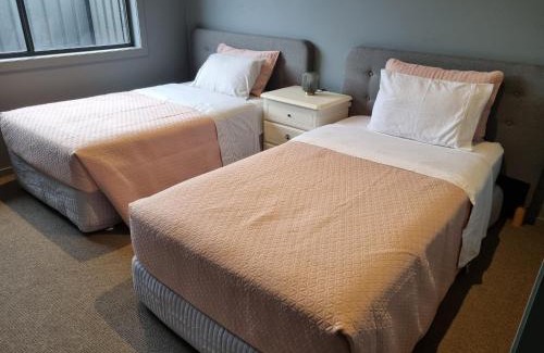 Kurunjang House | Peaceful 3 bedroom house in Melton Vic