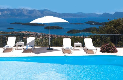 Lefkas Villa | Peaceful 3bed villa with stunning views.