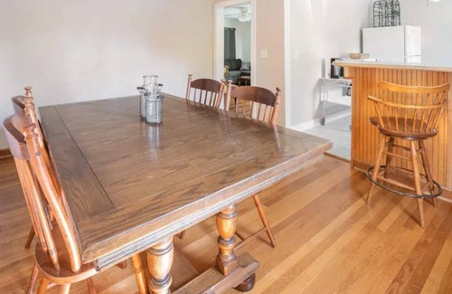 Milford Apartment | Peaceful 3BR home; 5 min walk to downtown Milford!