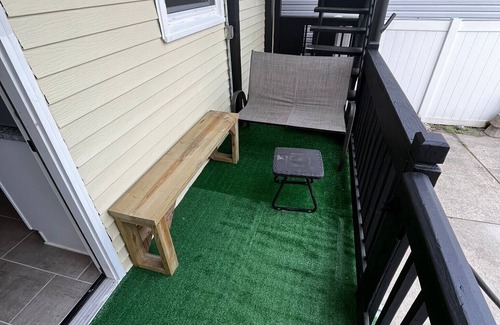 Elizabeth Apartment | Peaceful and Clean 2 BR Apt