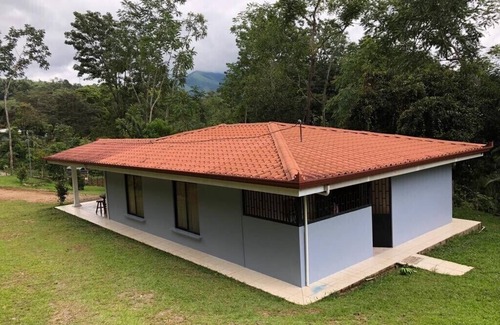 Rivas House | Peaceful and quite house just 45 min from beaches!