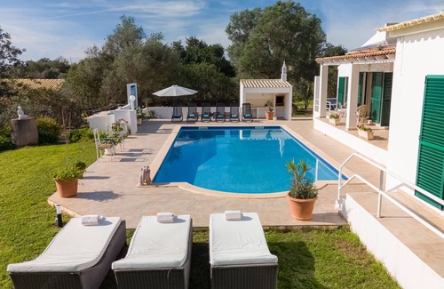 Silves Cottage | Peaceful and romantic hillside house with pool overlooking the plains and the ocean