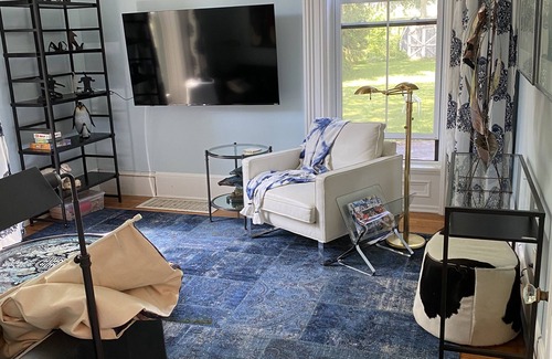 Watertown House | Peaceful Apartment In A Historic Home