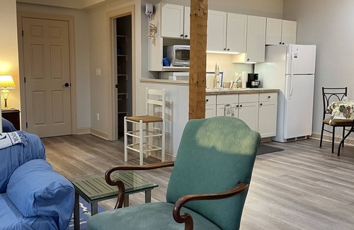 Leesburg Apartment | Peaceful basement Walkout Efficiency in the country, but practical to activities