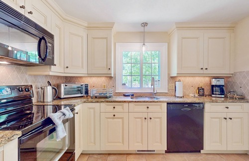 Harwich House | Peaceful beach retreat: private yard, close to beaches, Chatham & rail trail