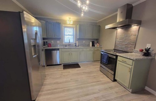 North Belmont House | Peaceful Belmont Ranch 4BD/2BR