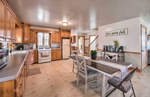 Bird In Hand House | Peaceful Bird in Hand Home w/Farmland Views!