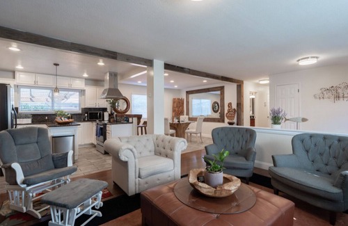 Marina House | Peaceful Boutique Home near Monterey, Carmel, Pebble Beach, Big Sur