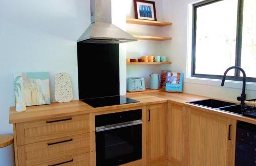 St Andrews House | Peaceful bush retreat in newly renovated lodge in St Andrews