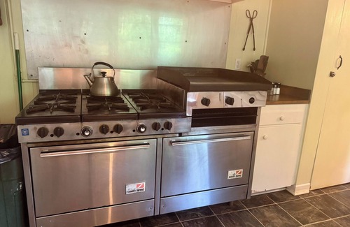 Marshallville Cabin | Peaceful Cabin, Convenient to ~GA~ National Fairgrounds