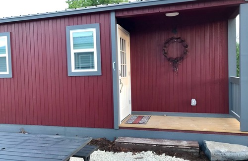 San Saba Cabin | Peaceful Cabin on the Colorado River. Very close to Colorado Bend State Park