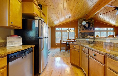 Nekoosa House | Peaceful Cabin Retreat for Golf & Lake Lovers w/pool table & games