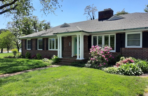 Cambridge House | Peaceful Cambridge Home on Jenkins Creek