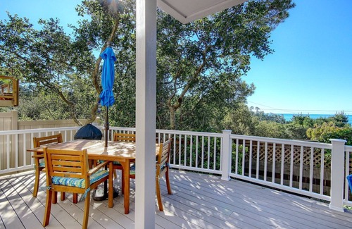 Marine Terrace House | Peaceful & Charming Cambria Beach Home With Ocean View Deck