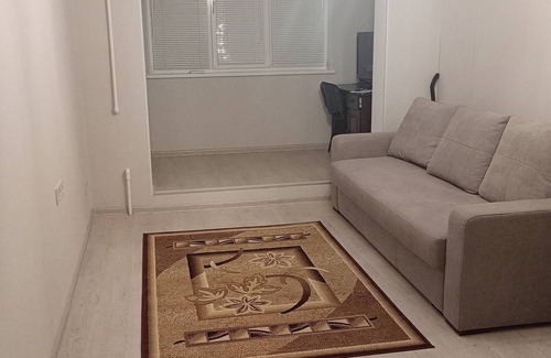 Chisinau Apartment | Peaceful Chișinău Retreat with Central Heating & Private Entrance