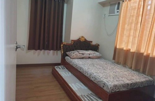Valencia House | Peaceful City View Condo for Rent in Quezon City