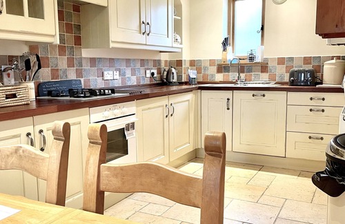 Litton Cottage | Peaceful cottage in the heart of the Peak District