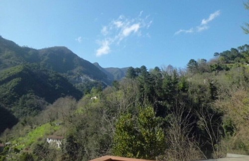 Seravezza House | Peaceful cottage near the sandy beach of Forte dei Marmi