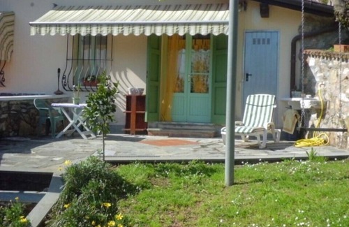 Seravezza House | Peaceful cottage near the sandy beach of Forte dei Marmi