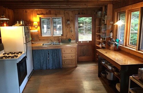 Swans Island Cottage | Peaceful cottage overlooking private cove on Maine island