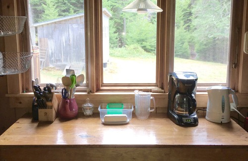Swans Island Cottage | Peaceful cottage overlooking private cove on Maine island