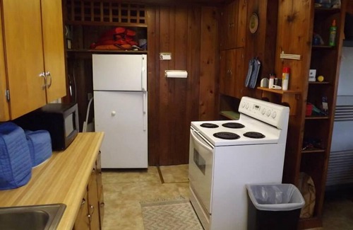 Gould City Cottage | Peaceful Cottage On Milakokia Lake with Saturday Check in to Saturday Check out