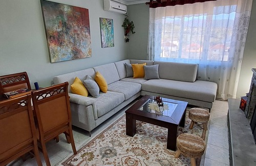 Mullet Apartment | Peaceful country apartment close to the city and the mountains.