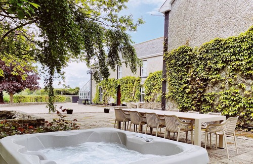 Stradbally House | Peaceful Country Escape