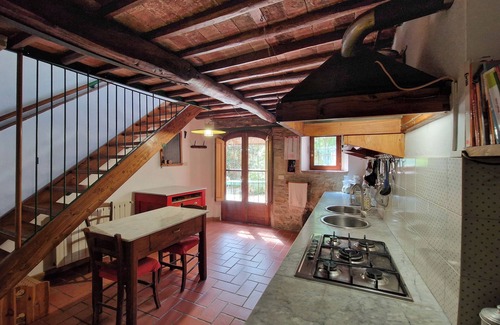 San Ginese House | Peaceful country home in the hills of Lucca, close to Pisa, Florence & Versilia
